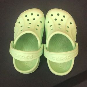 Crocs toddler size 7
